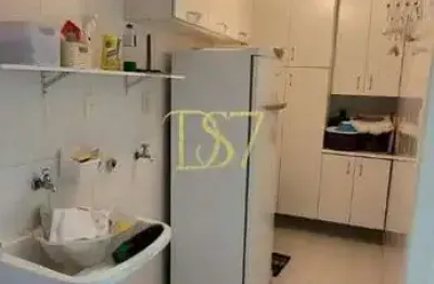 Apartamento terreo, 123m², 02 dorms, 01 suite, 02 vagas, 02 quintais, bairro santa maria