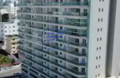 Apartamento em prédio novo, próximo ao mar da praia do morro