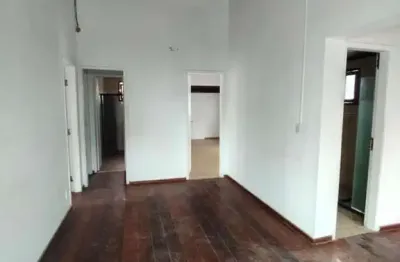 Sala comercial com 3 salas para alugar na Rua Guaraçaima, Piatã, Salvador