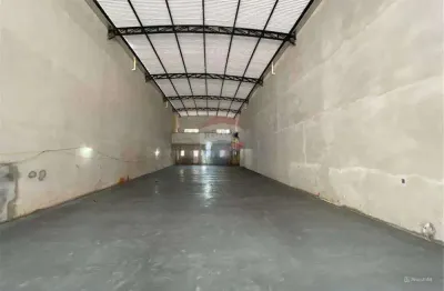 Galpão para alugar 313 m² e 7 metros de pé direito - jardim zaira - mauá/sp