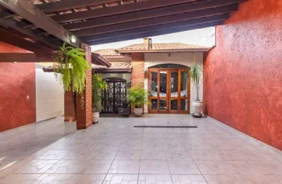 Casa com 3 quartos à venda no Osvaldo Cruz, São Caetano do Sul 