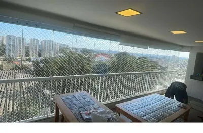 Lindo apartamento 124m² com 3 dormitórios sendo um deles suite e duas vagas de garagem