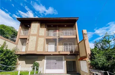 Apartamento tipo cobertura com 3 dormitórios, sendo 1 suíte e 2 vagas de carros