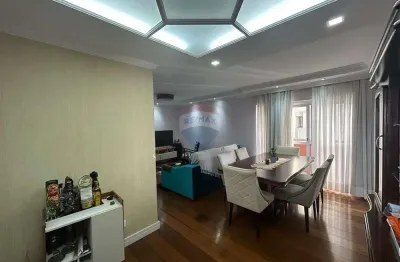 Amplo apartamento 3 quartos com suíte e varanda – excelente conservação!