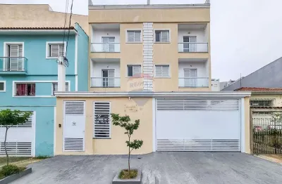 Cobertura nova com 3 dormitórios,  2 vagas, Elevador na Vila Metalúrgica em Santo André