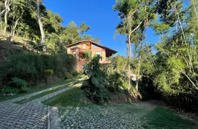 Casa com 3 quartos à venda na Rua Júlio Álvares de Assis, 200, Floresta, Juiz de Fora