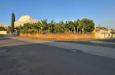 Terreno à venda na Rua João Missio, Campo Limpo, Americana