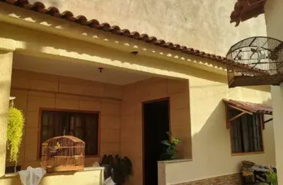 Casa com 3 quartos à venda na Rua Alarico de Souza, 1, Atalaia, Niterói