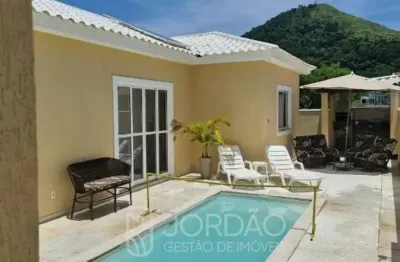 Casa com 3 quartos para alugar na Estrada Oscar Vieira da Costa Júnior, 1, Cajueiros (Itaipuaçu), Maricá