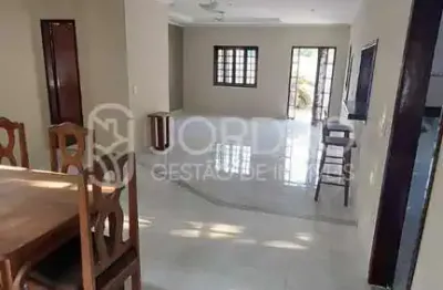 Casa para alugar na Avenida Carlos Marighella, 01, Chácaras de Inoã (Inoã), Maricá
