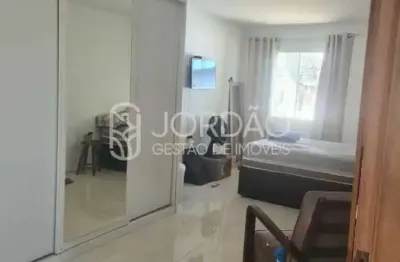 Casa com 2 quartos para alugar na Rua Alarico de Souza, 1, Atalaia, Niterói