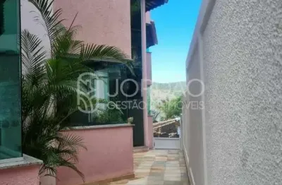 Casa com 4 quartos para alugar na Rua Maria Celeste Tostes Barros, 1, Maravista, Niterói