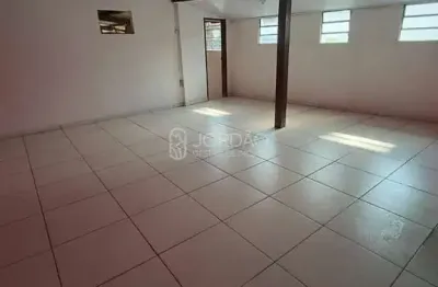 Sala comercial para alugar na Rodovia Ernani do Amaral Peixoto, 1, Marquês de Maricá, Maricá