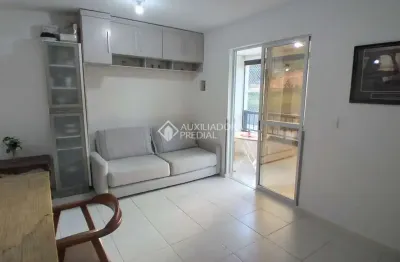 Apartamento com 2 quartos à venda na rua dos cravos, 220, pedra branca, palhoça, 66 m2 por r$ 480.000