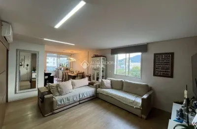 Apartamento com 3 quartos à venda na avenida da pedra branca, 298, pedra branca, palhoça, 99 m2 por r$ 882.000