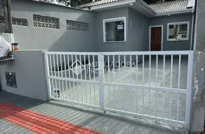 Casa em condomínio fechado com 2 quartos à venda na maria das graças silva, 15, forquilhas, são josé, 50 m2 por r$ 320.000