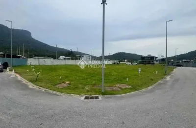 Terreno em condomínio fechado à venda na rua lagoinha, 65, pedra branca, palhoça, 375 m2 por r$ 949.000