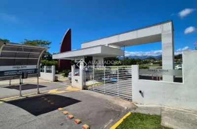 Casa em condomínio fechado com 4 quartos à venda na avenida paulo roberto vidal, 730, bela vista, palhoça, 48 m2 por r$ 508.800