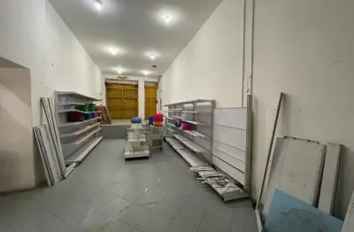 Prédio comercial em fase final de reforma. ótimo para comércio, cursinhos, depósito ou galpão...