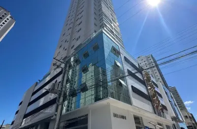 Cobertura no edifício sun place, com 4 suítes e 5 vagas de garagem privativas, próximo do mercado angelina da 3ª avenida