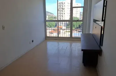 Vendo excelente apartamento no pechincha com 2 quartos