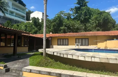 Vendo excelente casa em condomínio fechado com 3 suítes na taquara