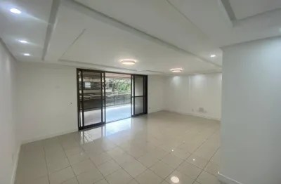 Vendo excelente apartamento com 4 quartos no recreio dos bandeirantes
