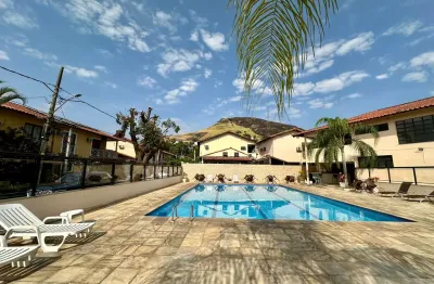 Vendo linda  casa duplex com 3 quartos em condomínio na taquara