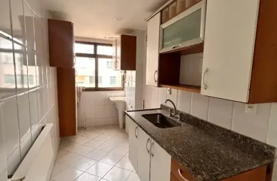 Vendo Excelente Cobertura Muito Espaçosa Com 4 Quartos No Aroazes