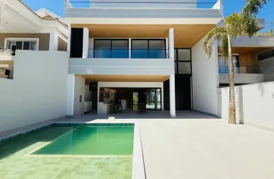 Vendo Excelente Casa de Alto Padrão Com 6 Suítes No Riviera Del Sol Recreio dos Bandeirantes