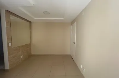 Apartamento com 2 quartos para alugar na Estrada da Boiuna, 1600, Taquara, Rio de Janeiro