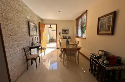 Vendo Casa Duplex Com 3 Quartos Em Condomínio Fechado Na Taquara