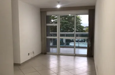 Alugo Otimo Apartamento Com 3 Quartos/ Rua Aroazes Jacarepaguá