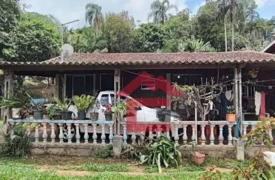 Chácara à venda – são roque – com 3 dormitórios, área de 1300m², próximo ao  roteiro do vinho –associação com portaria 24 horas.