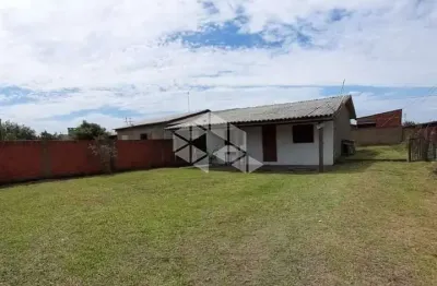 Casa com 2 quartos à venda na Venceslau Bras, 255, Parque dos Presidentes, Tramandaí