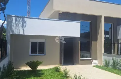 Casa nova, térrea, de alto padrão com 95,44 m2 na serra gaúcha.