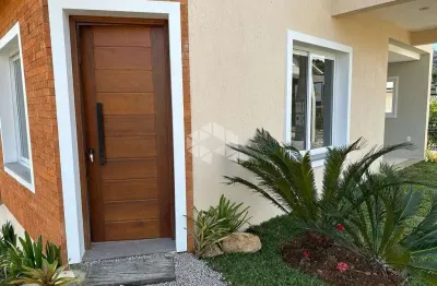 Sobrado com 2 quartos (sendo um suíte) no bairro piá