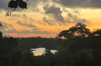 Oportunidade lote vista lago, raridade, cercado e regularizado