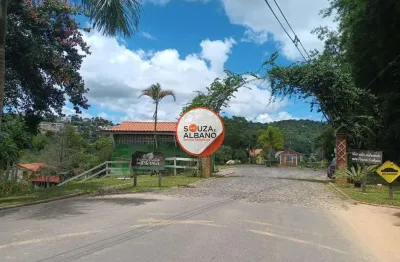 Terreno com 1.250 m², localizado no 'condomínio fazendinhas do ipiranga'