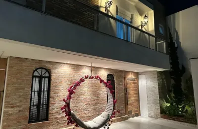 Casa com 4 quartos à venda na Rua Salvador Fiordelisio, 1, Vila Bertioga, São Paulo