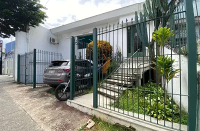 Espaço comercial com 186m² e estacionamento proprio, ao lado da estação borba gato