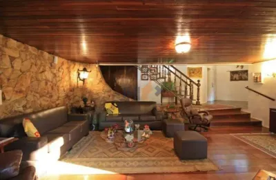 Sobrado para venda com 798m² total e 4 dormitórios no alto de pinheiros