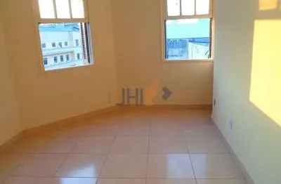 Apartamento, brás, reformado, 2 dorms, morar e/ou trabalhar!