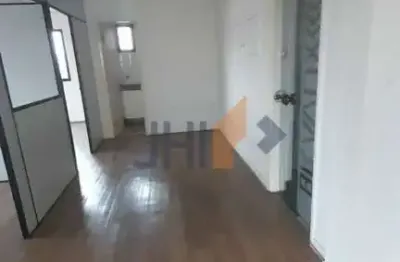 Conjunto comercial para locação, com 45 ou 90m² 1 banheiro e 1 vaga.