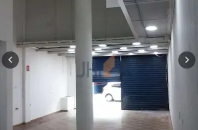 Salão comercial /loja com 223 m² no centro da lapa, para locação