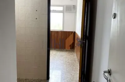 Conjunto comercial com 39 m² de área total no alto da lapa para venda ou locação