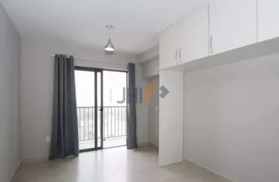 Studio semi mobiliado, com 27 m², em Pinheiros, para locação