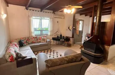 Casa semi mobiliada em são leopoldo, scharlau - churrasqueira, gás central, portão eletrônico e mais!