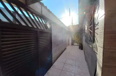 Casa com 3 dorms, vila nossa senhora de fátima, são vicente - r$ 390 mil, cod: 138421