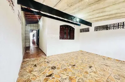 Casa com 2 quartos, maracanã, praia grande - r$ 330 mil, cod: 138501